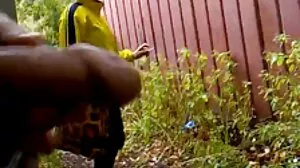 Une blonde mature maigre se lesbienne sauvage fait détruire la chatte