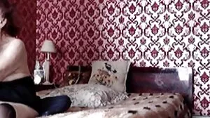 Silver a toujours aimé les femmes mûres. Lisse et jolie fille porno jeune est...