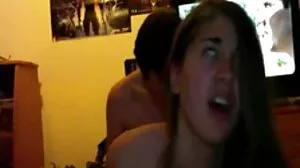 Small Hands a trempé Romi dans son sperme porno mannequin massif