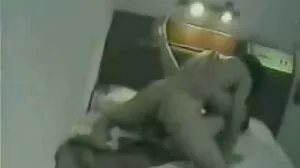 Les demi-sœurs ont surpris leur demi-frère en train de les espionner pendant grosses femmes noires qu'elles s'amusaient