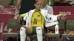 Petite amie maigre baisée streaming sex mature pendant les vacances