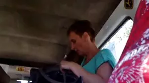 Babe confond latina aux gros seins avec gf et kiss n lèche porno vagin poilu sa chatte