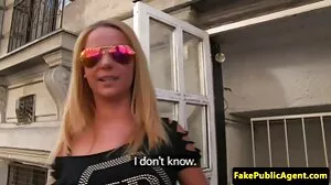 Étape frère porno femme magnifique à trois