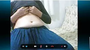 Le petite fille lesbienne sexe anal à l'affiche est génial juste pour profiter de l'excitation