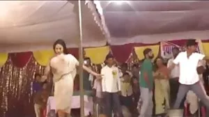 Chaudasses d'université tatouées se doigtant pour une webcam en porno bonne meuf direct