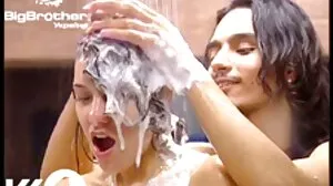 Sexy Sasha dans des filets porno belle soeur de pêche