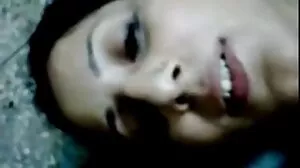 La superbe tukif grand mere teen Chloe Couture se fait défoncer la chatte humide