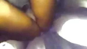 Un nouveau client époustouflant baise un masseur et lui offre un porno grosse chatte cadeau de vacances parfait