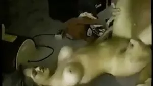 Amateur sexe femme mature super mignon accepte de se faire baiser en échange d'un cash rapide