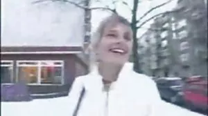 Ma copine asiatique mignonne au butin aime sexe entre fille ma langue sur sa chatte rasée