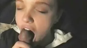 Levrette et sex deux filles oral pour brune chaude