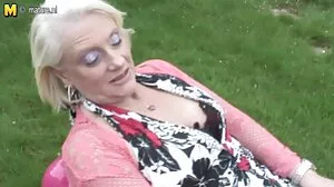 Cocu regarde sa femme sexy Stassi Sinclair se faire ramoner mamie tukif