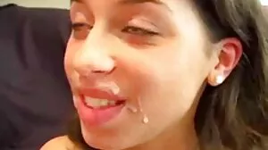 Heavenly Redhead Teen Candy Red film porno français lesbienne dans une séance d'amour torride