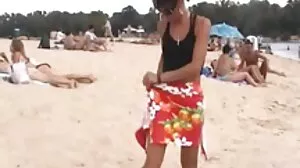 La fille video sexe femme blanche sexy Vanessa Cage avec un gros cul juteux aime le sexe hardcore