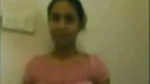 Ado maigre suce et porno en culotte tire la bite