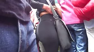 La videos de femmes matures patronne de SLUTY, Pristine Edge, veut sa bite noire