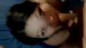 Le demi-frère pervers enfonce porno femme mariee si fort le muffin doux de Gia Derza