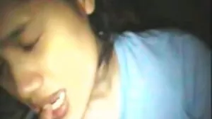 Kinky douce video porno vieille femme petite amie Kat Dior première action anale et filmée en vidéo