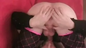 Teen et belle-mère baise lesbienne chaude